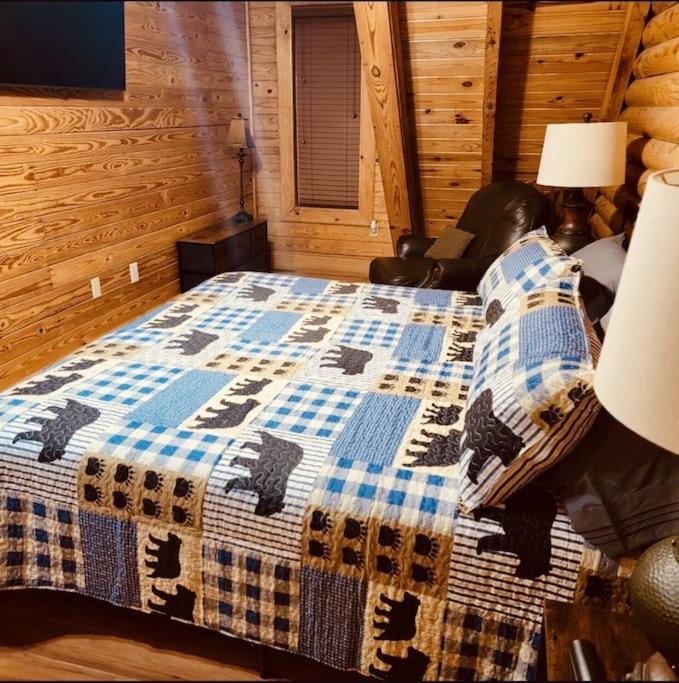 Rustic Black Bear Cabin Pigeon Forge Esterno foto
